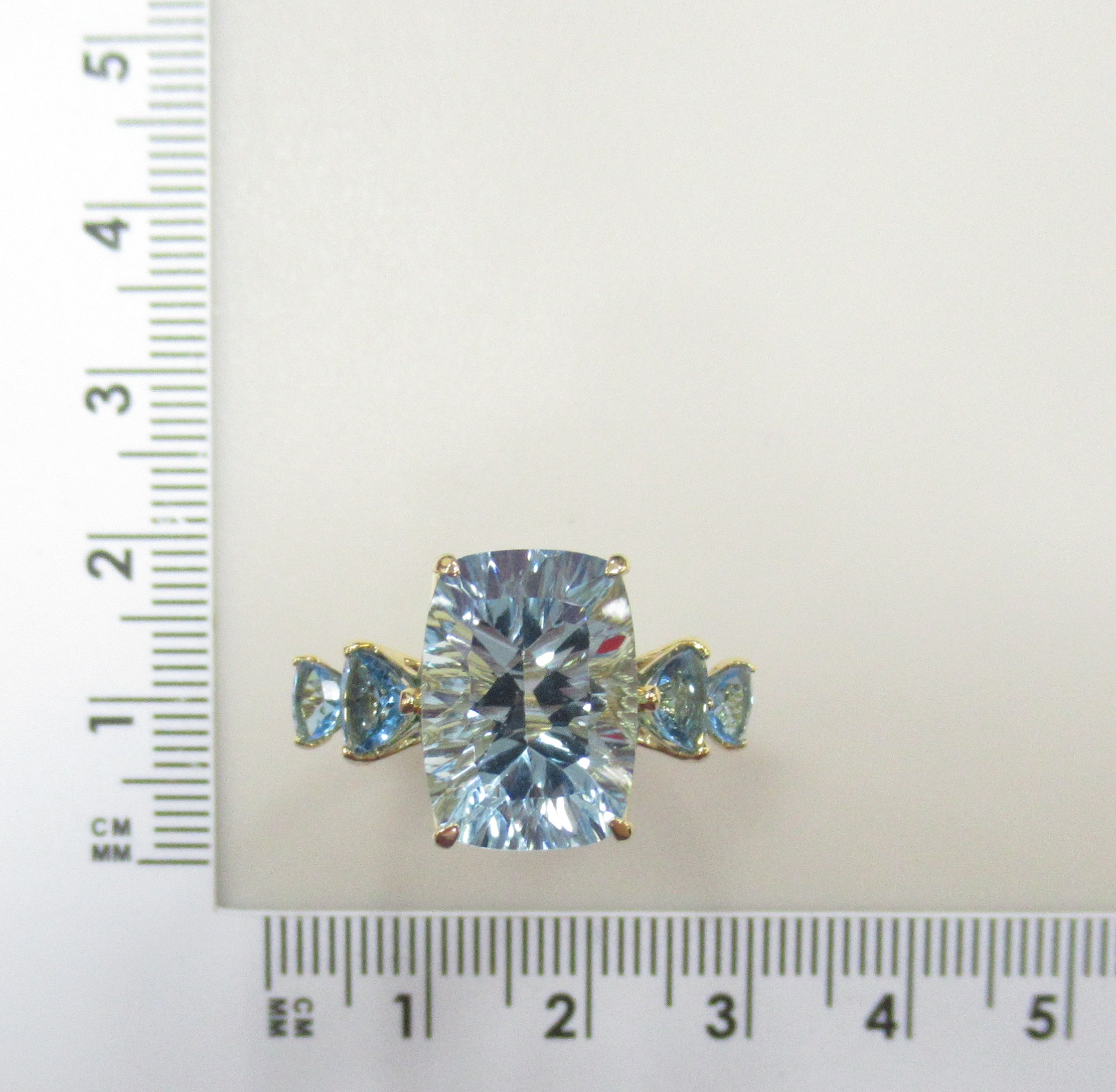 10312-000052 Кольцо (Au 750)